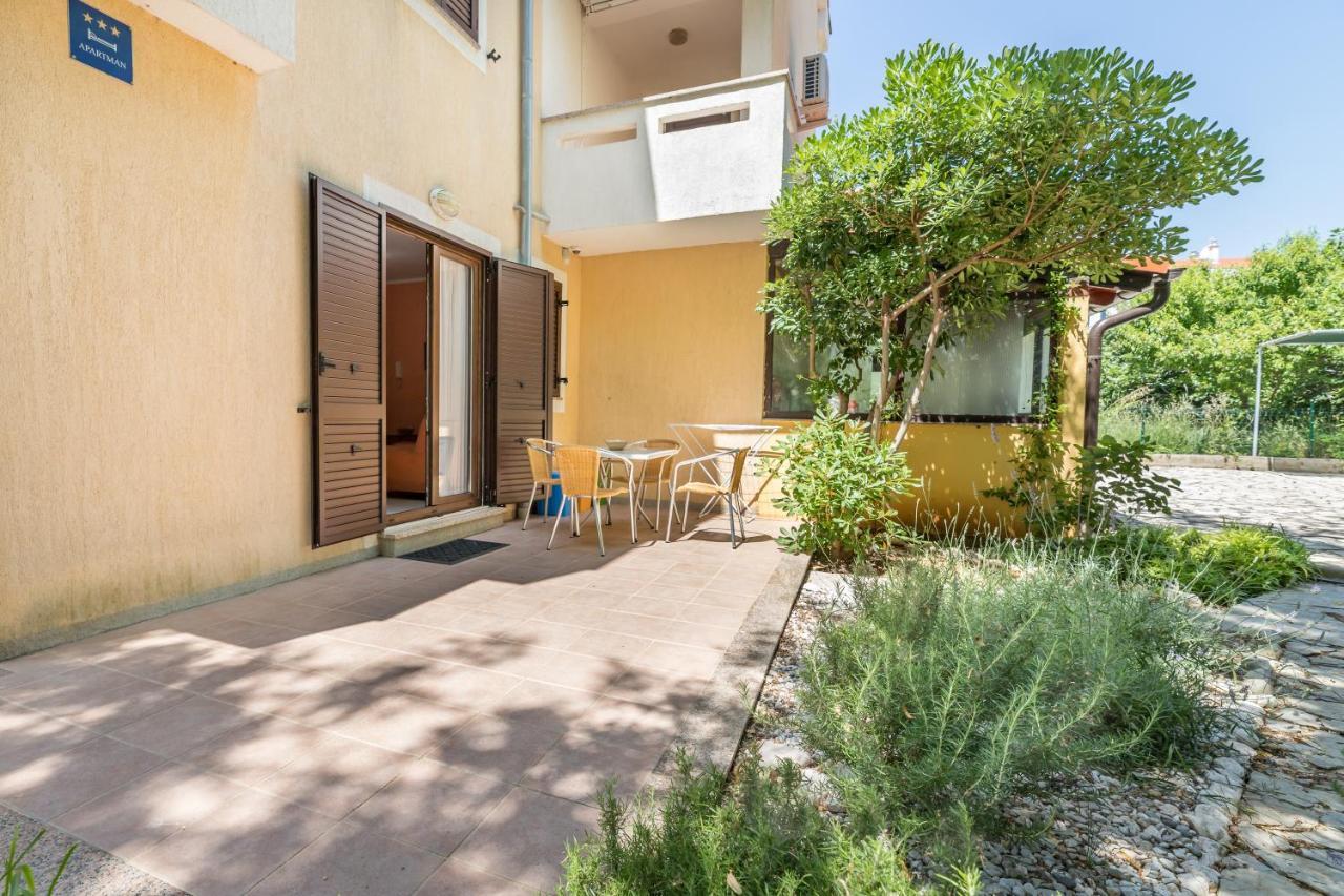 Marina Apartment บัชกา ภายนอก รูปภาพ