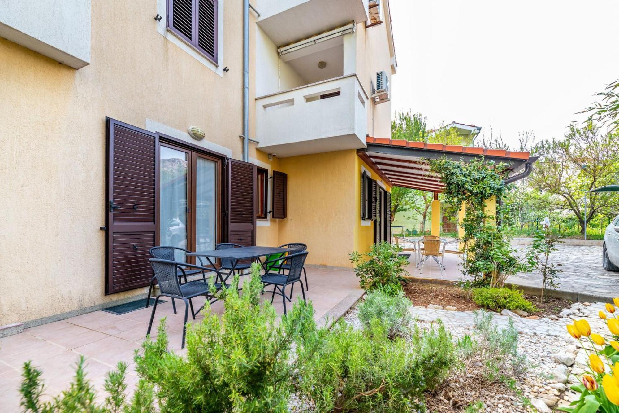 Marina Apartment บัชกา ภายนอก รูปภาพ